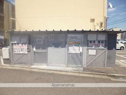 平成ハイツ１号館[2DK/46.95m2]の共用部1