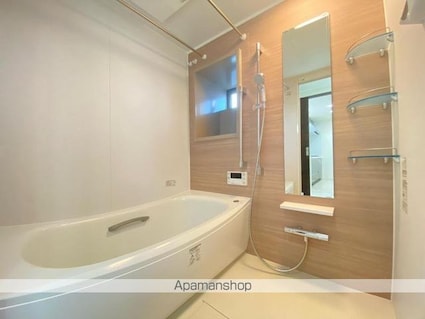 ロイヤルガーデンレインボーロード南８０１号[3LDK/78m2]のバス