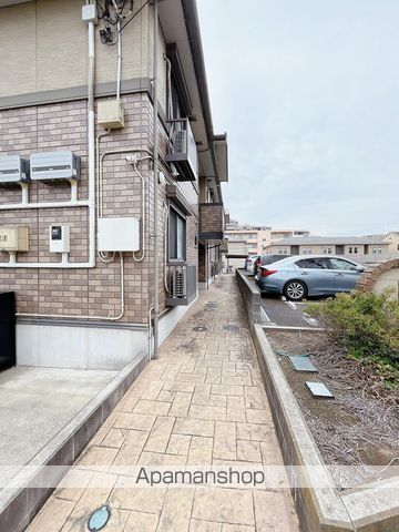 オーパスSOGAの玄関写真