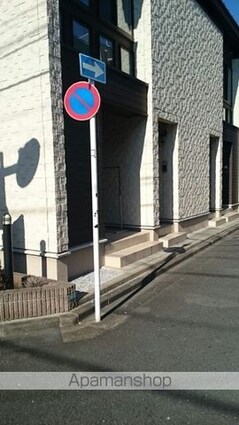 ＫーＥＳＴ[1R/36.69m2]のエントランス