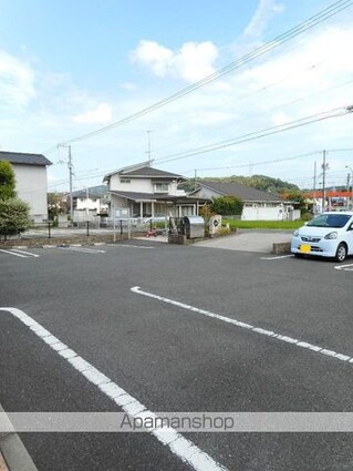 ジョア[2LDK/54.85m2]の駐車場2