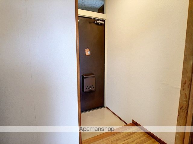 シャトル三社の内装写真