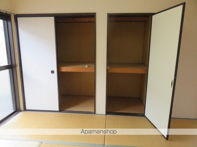エトワール三津屋B棟の内装写真