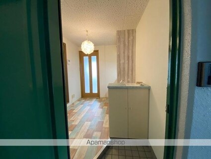 香川県高松市仏生山町甲[1K/21.28m2]の玄関