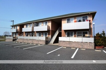 シャーメゾン　ルミエール　Ⅱ棟[2LDK/50.78m2]の外観2