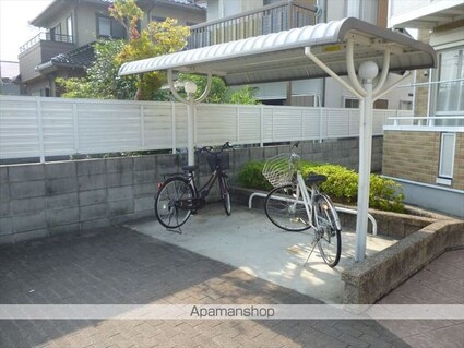 和歌山県和歌山市鳴神[1LDK/46.28m2]の共用部