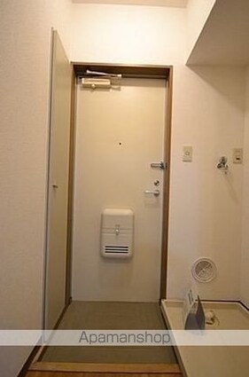 東京都世田谷区代田２丁目[1K/19.87m2]の玄関