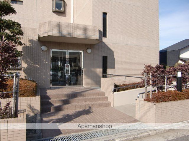 ヴィレッジ駒場の玄関写真
