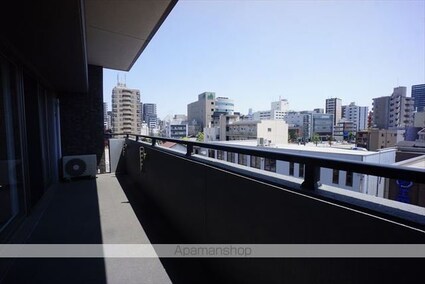 愛知県名古屋市東区泉３丁目[2LDK/59.33m2]のバルコニー