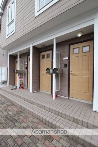 ラフィーネAYA A棟の玄関写真