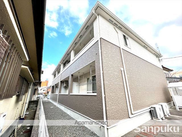 エンジェルハイム・パインの外観写真