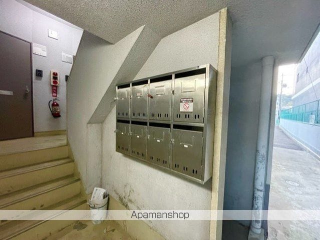 グランコートビワコの玄関写真