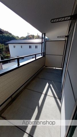 SURPLUS和合の内装写真