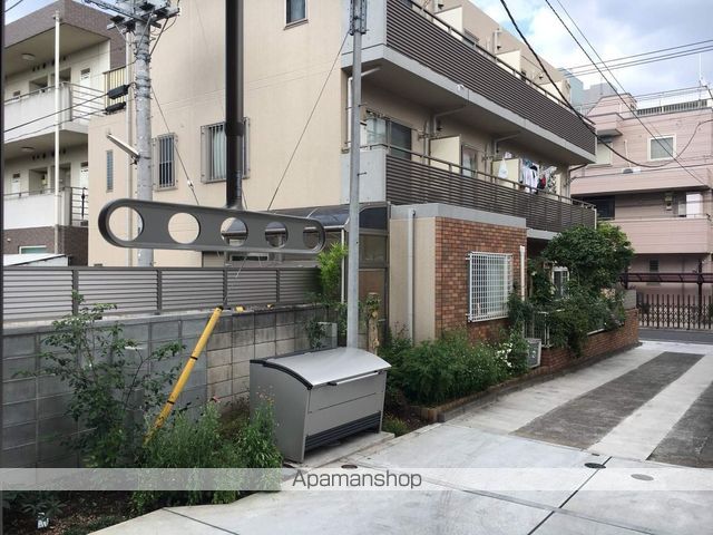 アーク吉祥寺の玄関写真