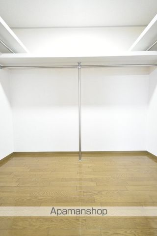 ロイヤルガーデン堀之内 Bの内装写真