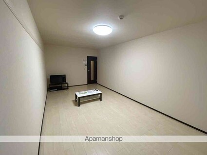 クレイノヴィエント沖代[1K/27m2]のリビング・居間1