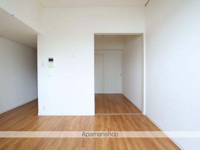 CORNES HOUSE NAGOYAの内装写真