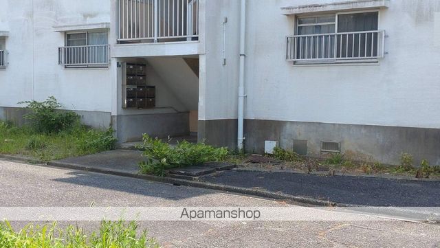 ビレッジハウス白野江2号棟の玄関写真