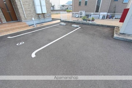 ブルースターＣ[1LDK/45.09m2]の駐車場