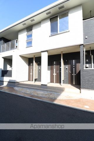 サニーコルドの玄関写真