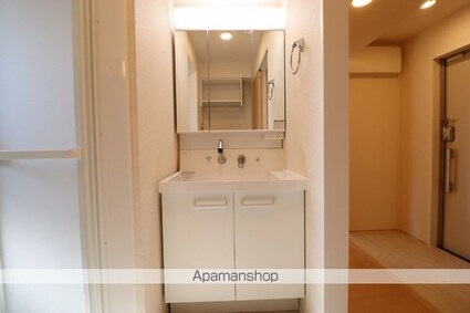 ロイヤルガーデン　ソラーナ[1LDK/40.38m2]の洗面所