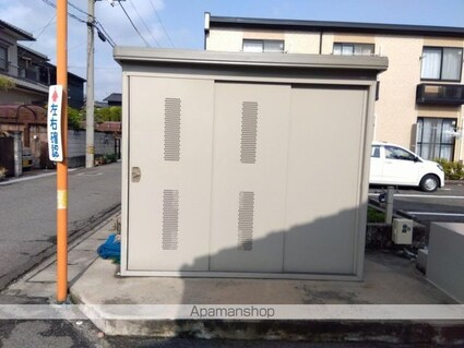 香川県坂出市久米町２丁目[1K/26.49m2]の共用部1