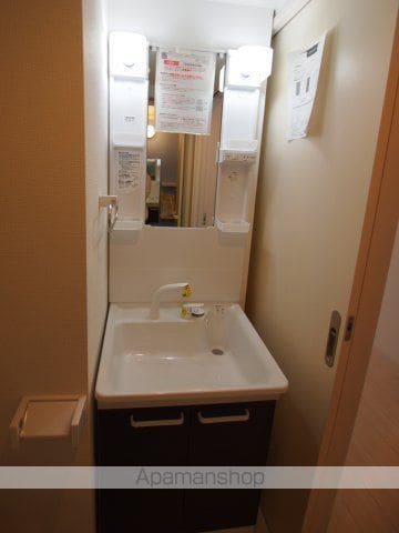 ベイルーム鴨居の内装写真