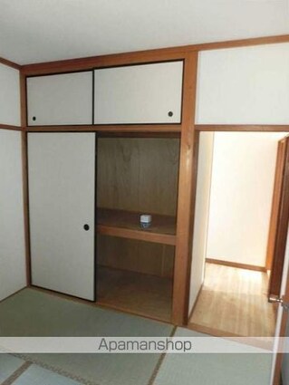 和歌山県和歌山市秋月[4DK/71.21m2]の収納