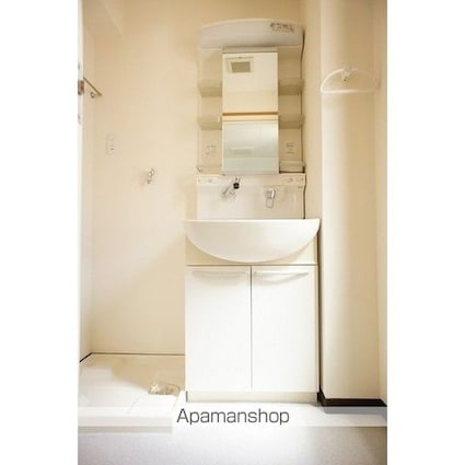 ロサーナ奥沢[2LDK/74.9m2]の洗面所