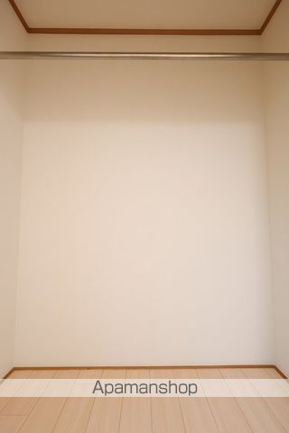 クレセント中島の内装写真