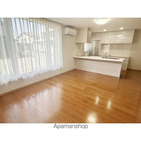北見市 2階建 築3年の内装写真