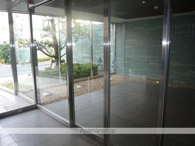 プレミアコンフォート高井戸の玄関写真