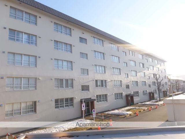 札幌西月寒団地6号棟の外観写真
