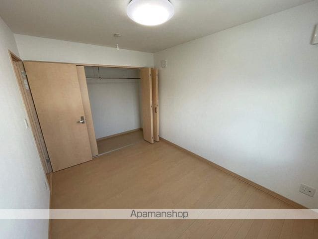 detached 北海道中川郡池田町字西二条４丁目6-1

地図を見る