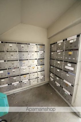 グリーンハイム桜塚[1R/18.9m2]の共用部3