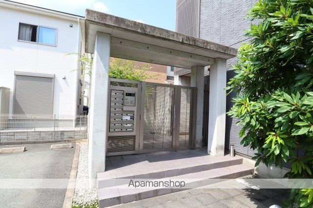 East Stageの玄関写真