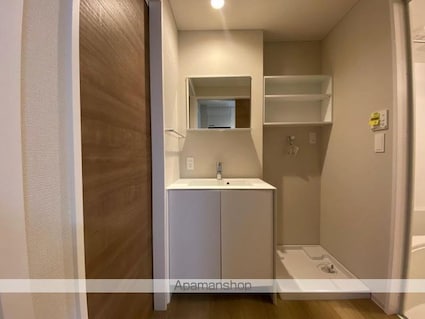 ミュー亀井町[1K/32.58m2]の洗面所