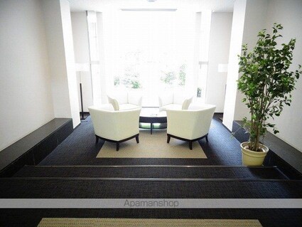 パークサイド・ウイングス[2LDK/73.36m2]の共用部1