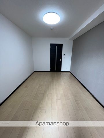 【中野区弥生町のマンションの写真】