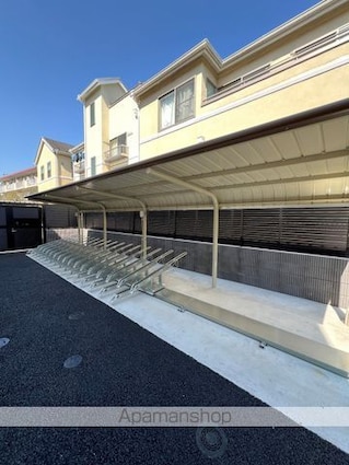 東京都中野区鷺宮２丁目[1LDK/35.27m2]の共用部4