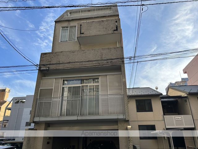 ポポラートヴィラの外観写真