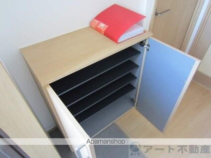 ＭＡＹＦＡＩＲ　ＳＴＡＴＩＯＮ　ＦＲＯＮＴ　ＰＲＥＭＩＵＭ[1LDK/31.04m2]の内装1