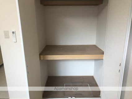 メゾン・ド・ルルス[1R/19.87m2]の収納