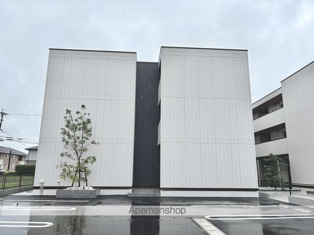 LUMINA II棟の外観写真