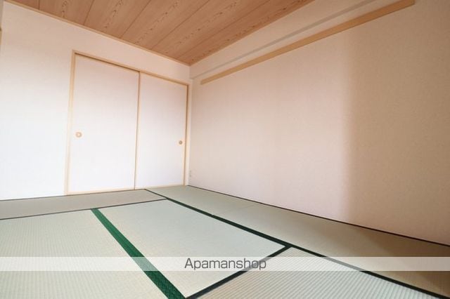 ヴェルビュ鶴見坦の内装写真