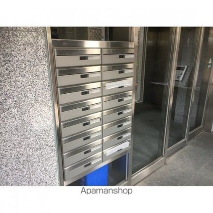 サン・ルミエール[1R/28.9m2]の外観5