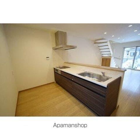 鹿児島市 2階建 築8年の内装写真