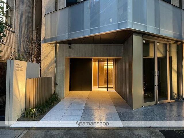 ミリアレジデンス新宿御苑IIの玄関写真