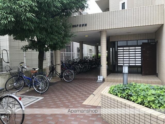 ストーク新丸子弐番館の玄関写真