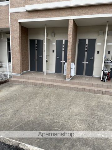 サンプレイスM A棟の玄関写真